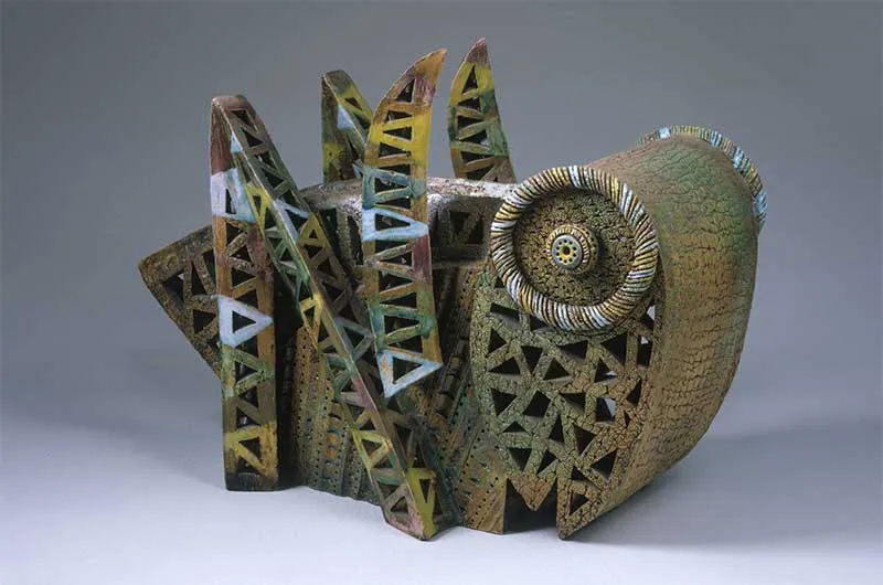 I.Tarasyuk. Grasshopper. 2003. Chamotte, enamel and glazes. Property of the artist.
