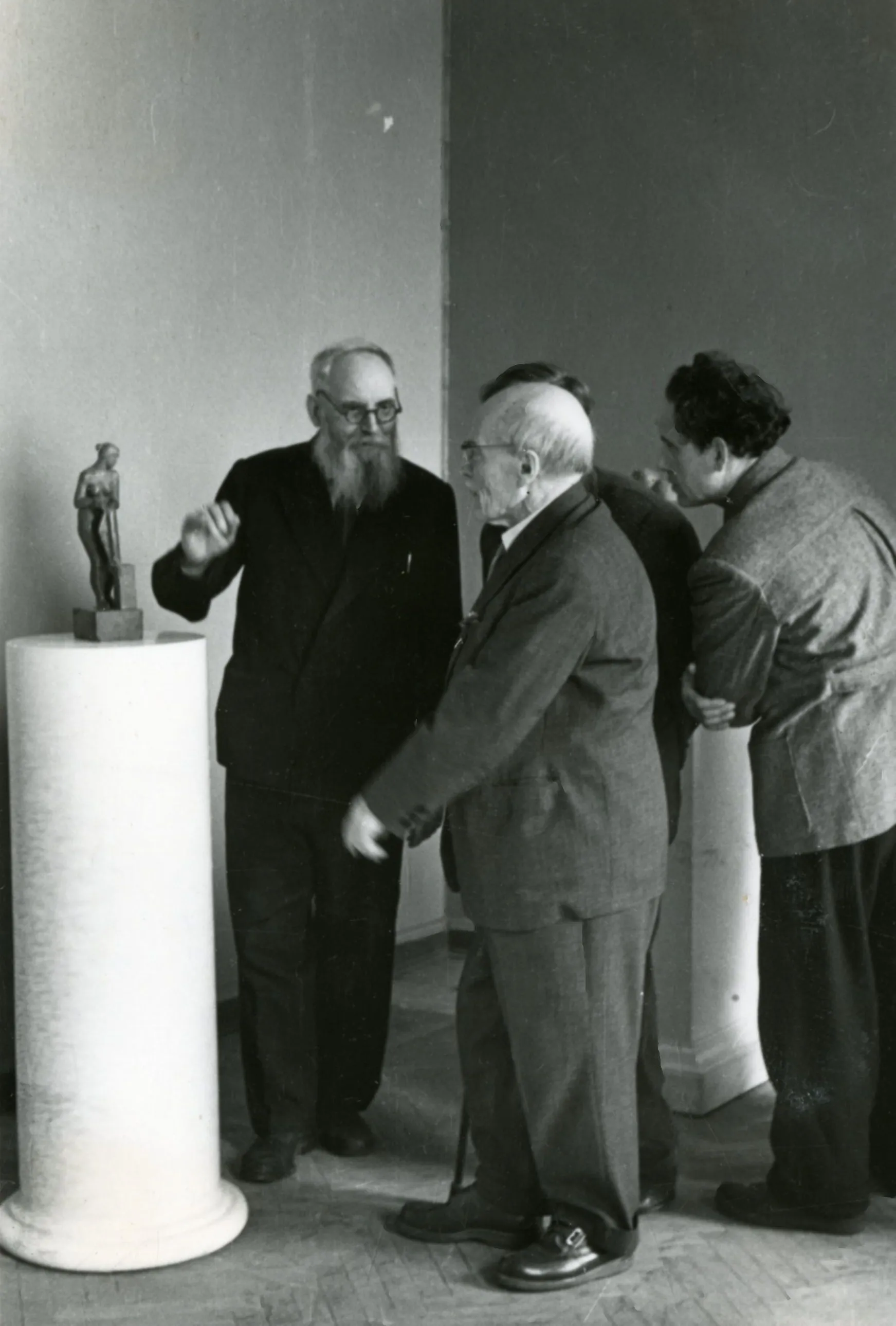 Grigory Presnov and Alexander Matveyev at the sculptor’s anniversary exhibition at the Russian Museum. 1959