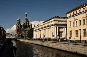 Changes in the opening hours of the Benois Wing on December 20