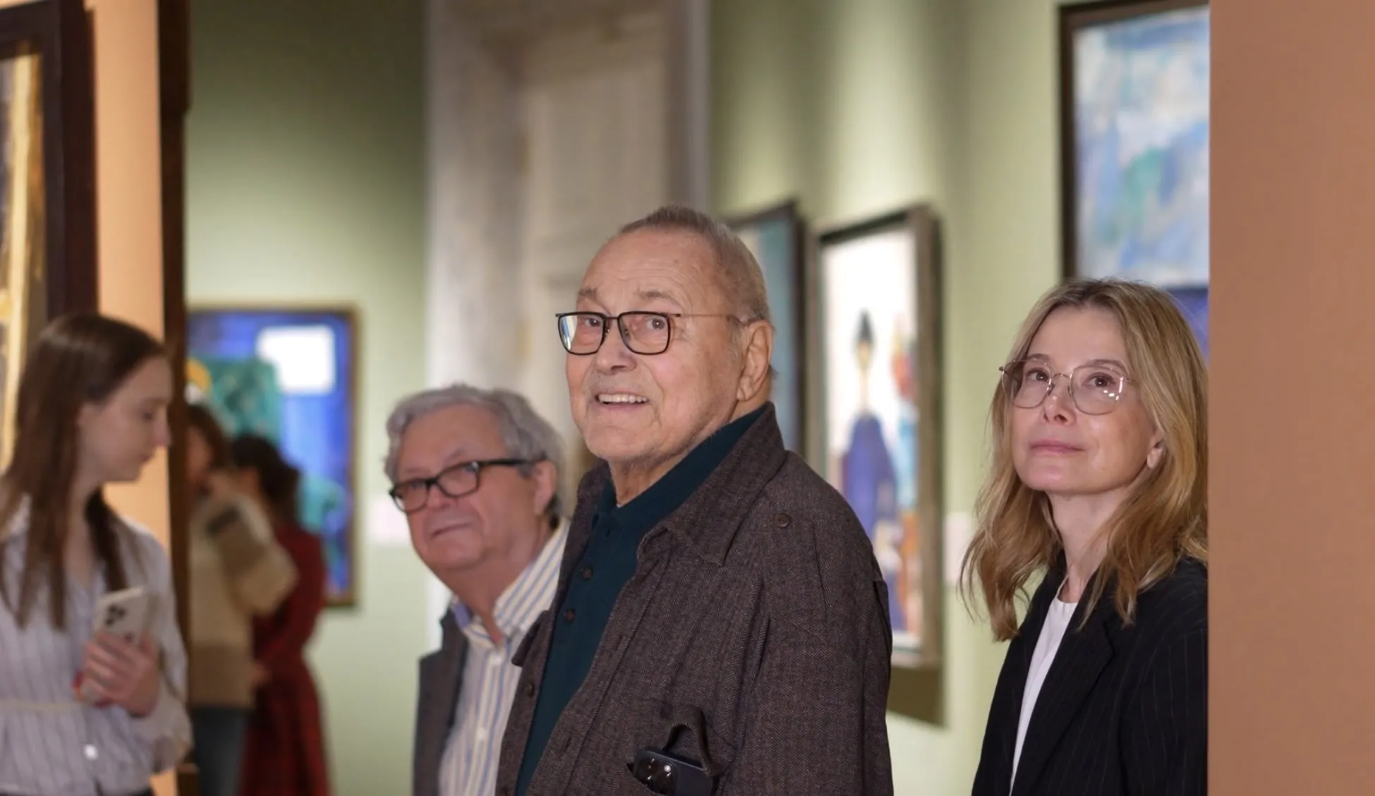 Andrei Konchalovsky and Yulia Vysotskaya Are Honored Guests  at Pyotr Konchalovsky Exhibition