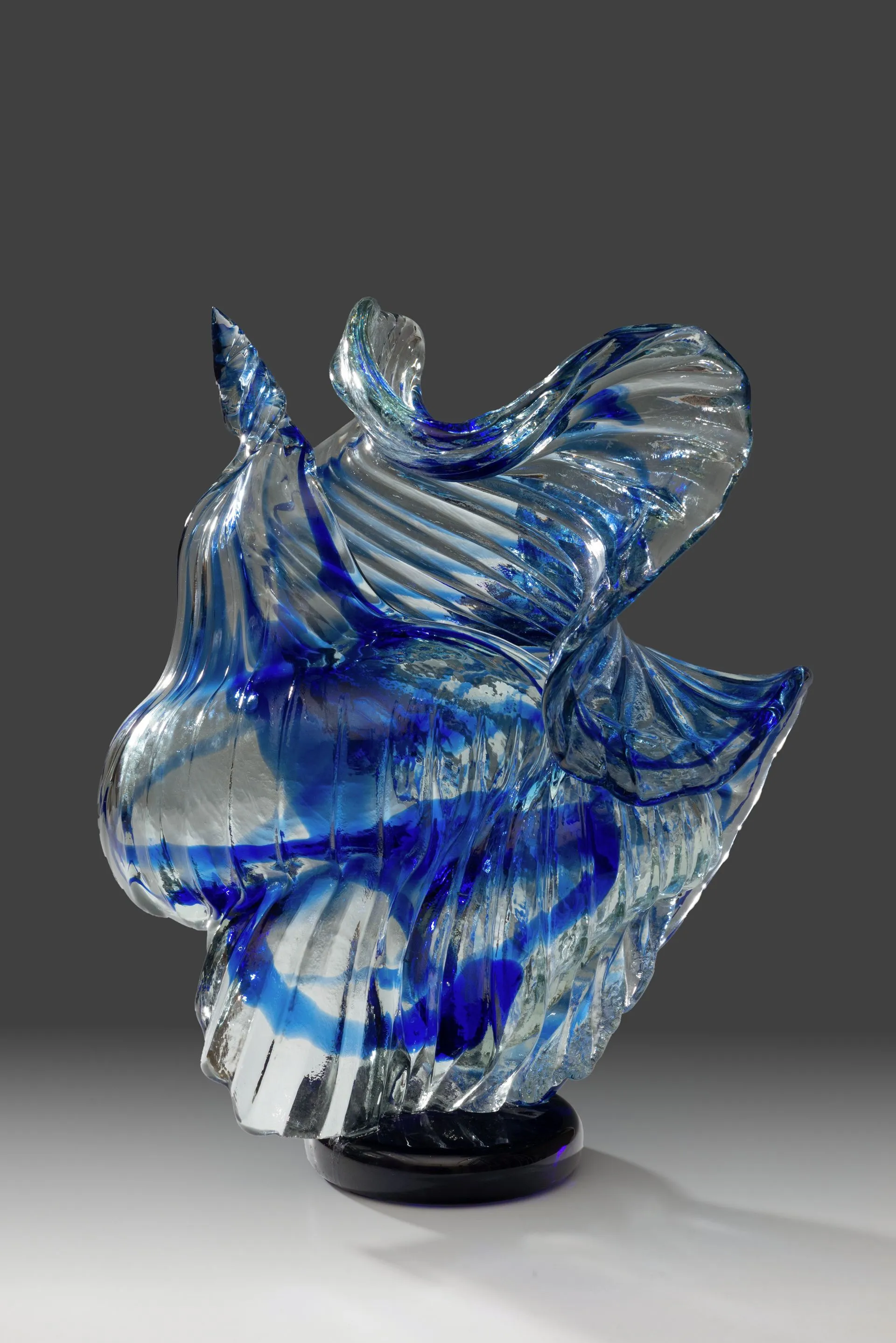 Ovik Manukyan. Blue Bird. 2018. Colourless and coloured glass, hot shaping, adhesive bonding
