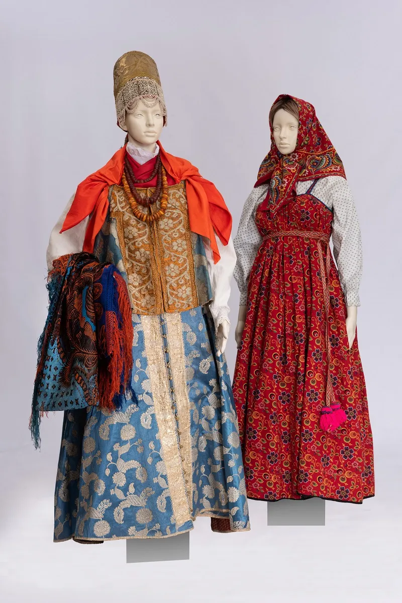 Maiden’s festive costumes. Early 20th century. Pinega District, Arkhangelsk Province. State Russian Museum